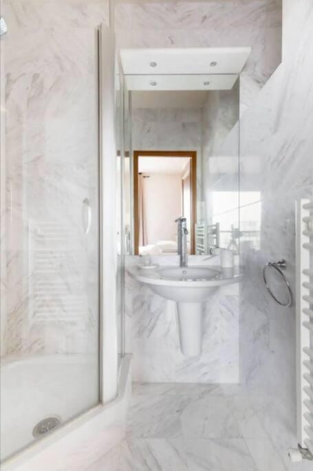 Avenue Montaigne Luxury Apartment 2Br 4P 파리 외부 사진
