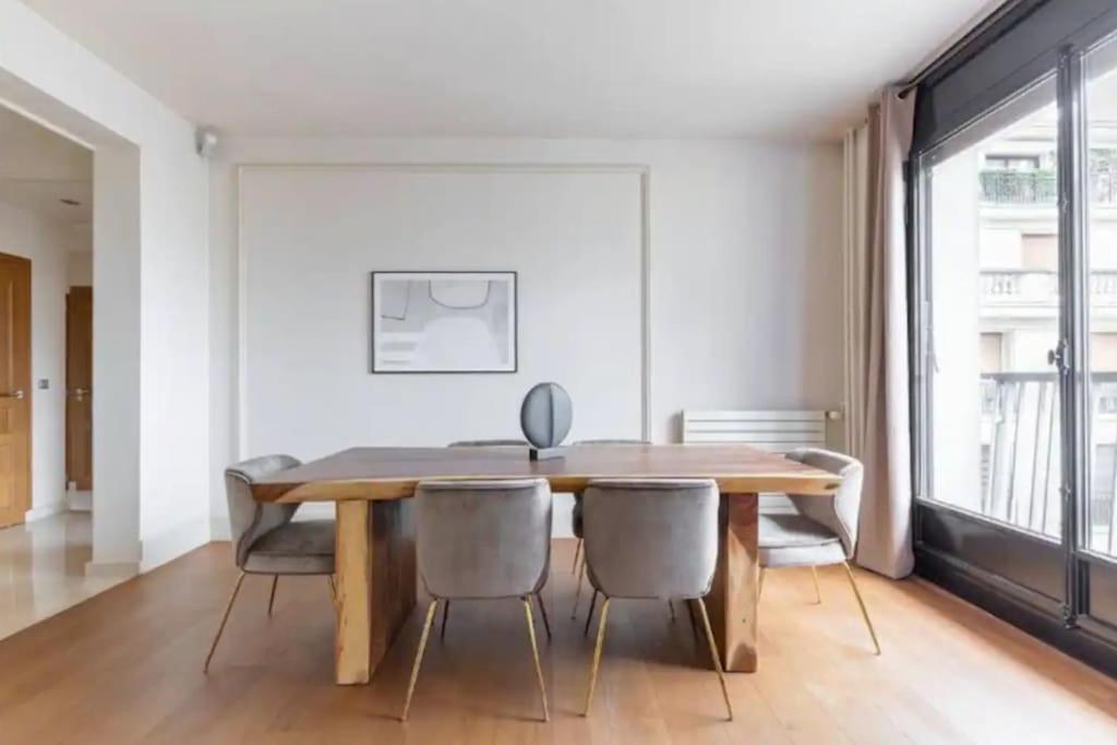 Avenue Montaigne Luxury Apartment 2Br 4P 파리 외부 사진
